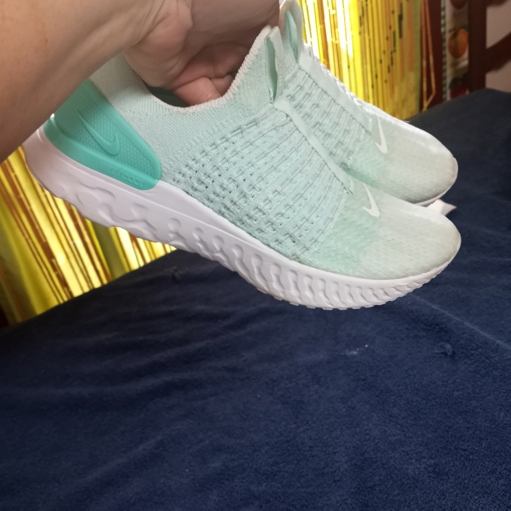 Nike Epic Phantom Run flyknit 2